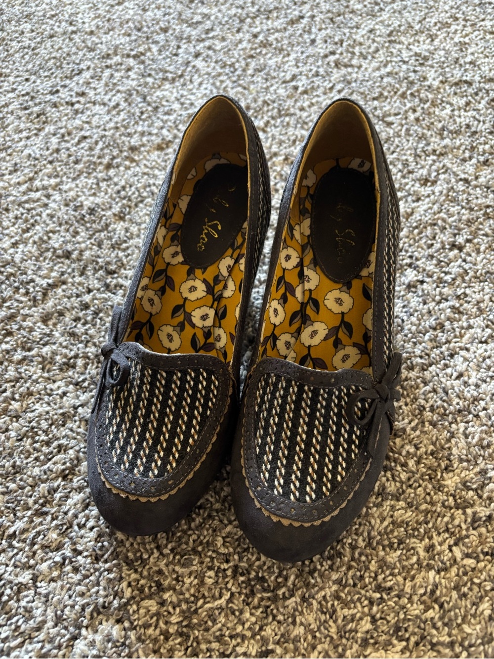 Women’s Charcoal Gray Patterned Slip-On Loafers